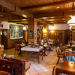 Gaestehaus Kloster Nimbschen 3*