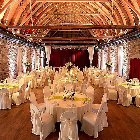 Gaestehaus Kloster Nimbschen 3*