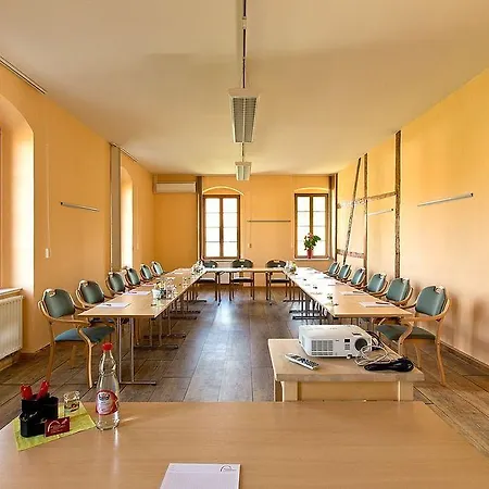 Hotel Gaestehaus Kloster Nimbschen 3*