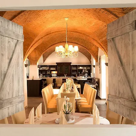 Gaestehaus Kloster Nimbschen Hotel 3*