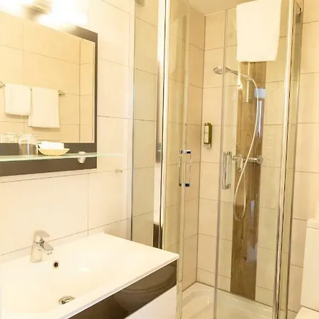 מלון Gaestehaus Kloster Nimbschen