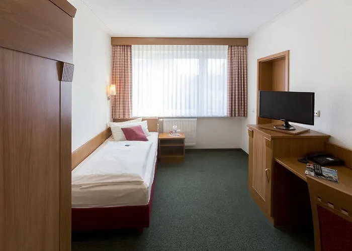 فندق Gaestehaus Kloster Nimbschen 3*